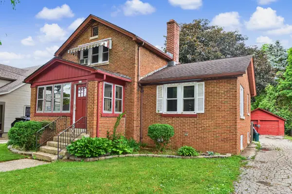 200 Schemmer St, Burlington, WI 53105