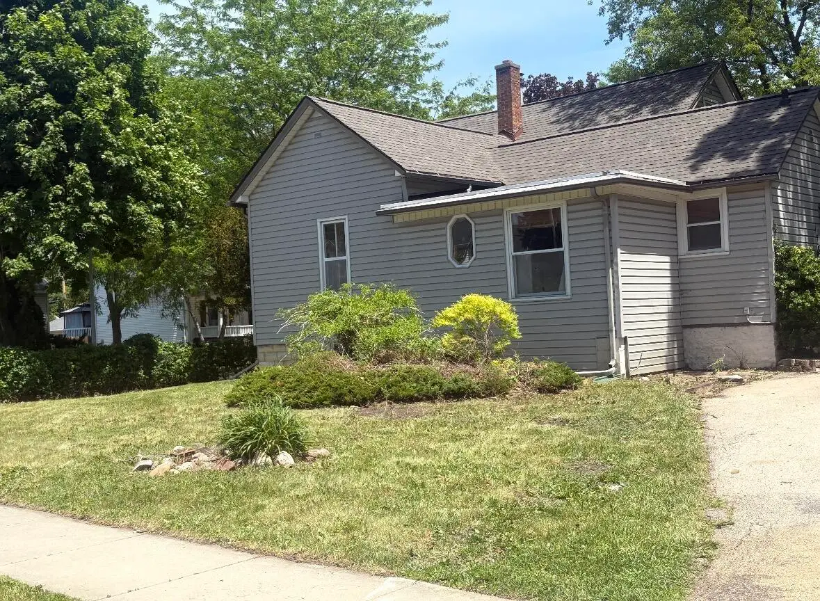 72 E 12th St, Fond Du Lac, WI 54935 - #1