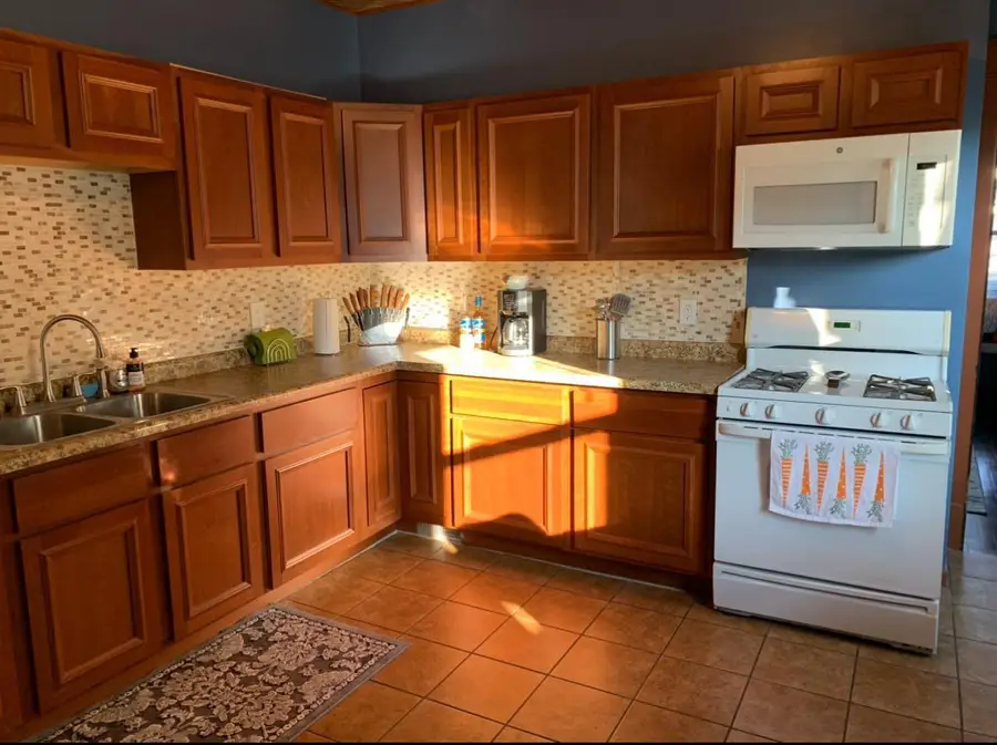 2065 S 28th St, Milwaukee, WI 53215 - #2