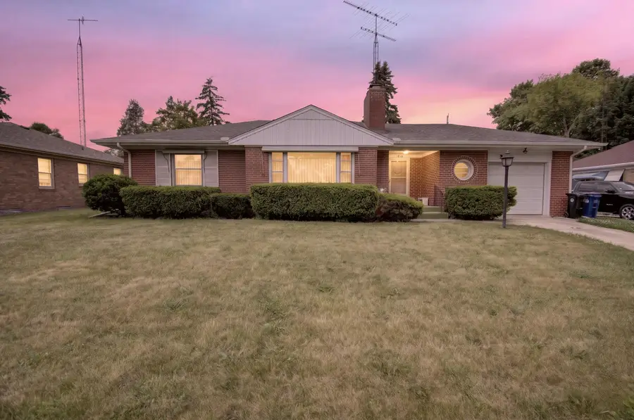 1112 Kentucky St, Racine, WI 53405 - #2