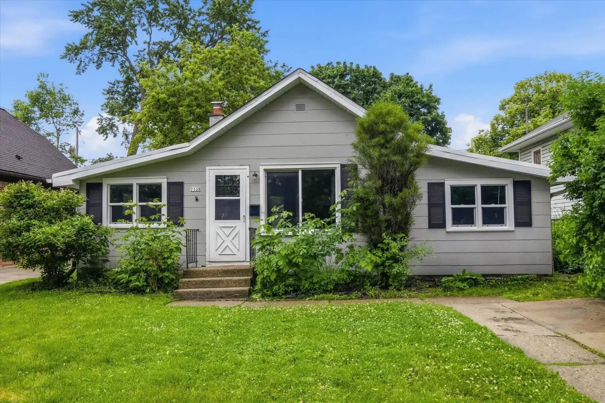 7139 W Saint Paul Ave, Milwaukee, WI 53213 - #1