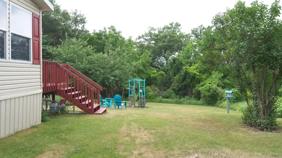 N6265 Suburban Heights Rd, Pardeeville, WI 53954 - #3