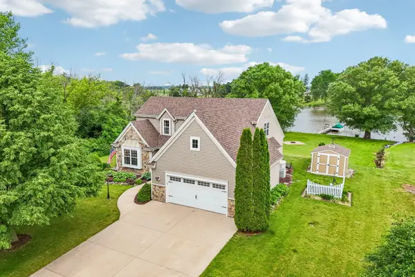 1085 Hillebrand Dr, Jefferson, WI 53549