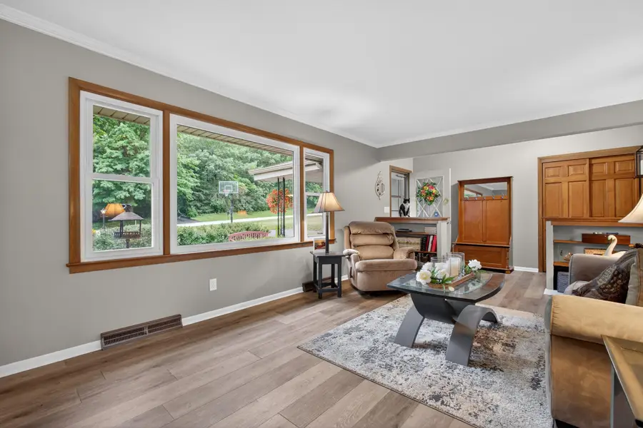 N2W27268 Lyles Dr, Waukesha, WI 53188 - #3