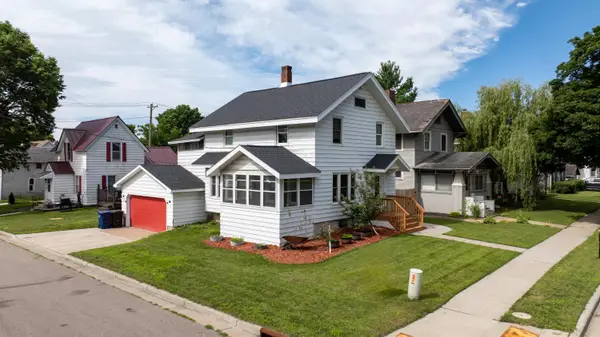 319 E Main St, Sparta, WI 54656