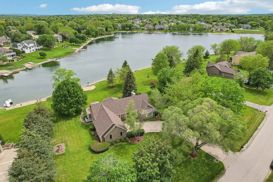 N61W37631 Parkview Dr, Oconomowoc, WI 53066 - #2