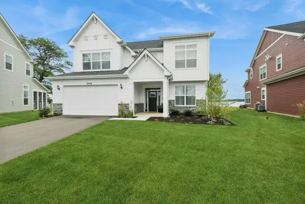 2708 Harbor Ct, Delavan, WI 53115