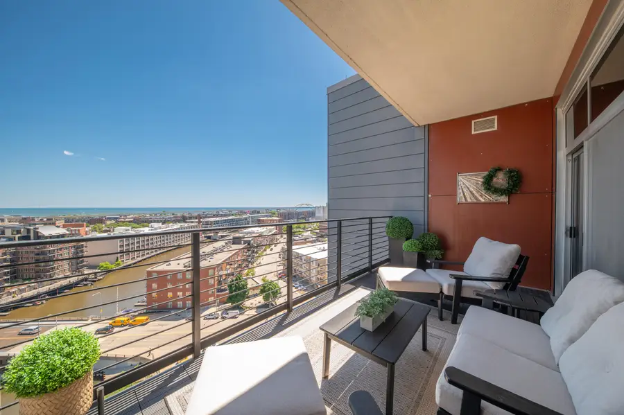 106 W Seeboth St, Milwaukee, WI 53204 - #3