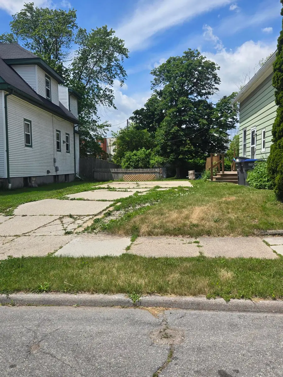 1508 S 14th St, Sheboygan, WI 53081 - #2