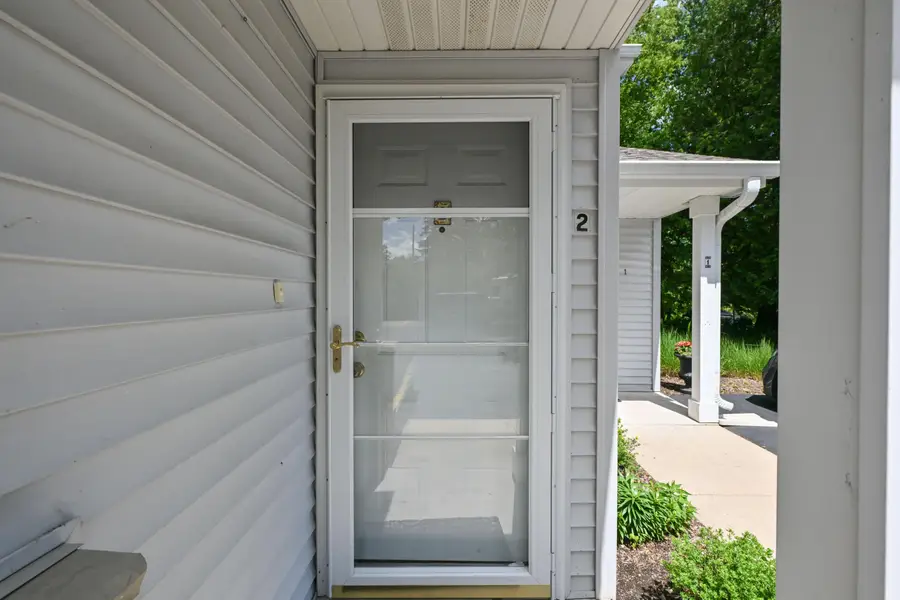 424 W Grand Ave, Port Washington, WI 53074 - #2