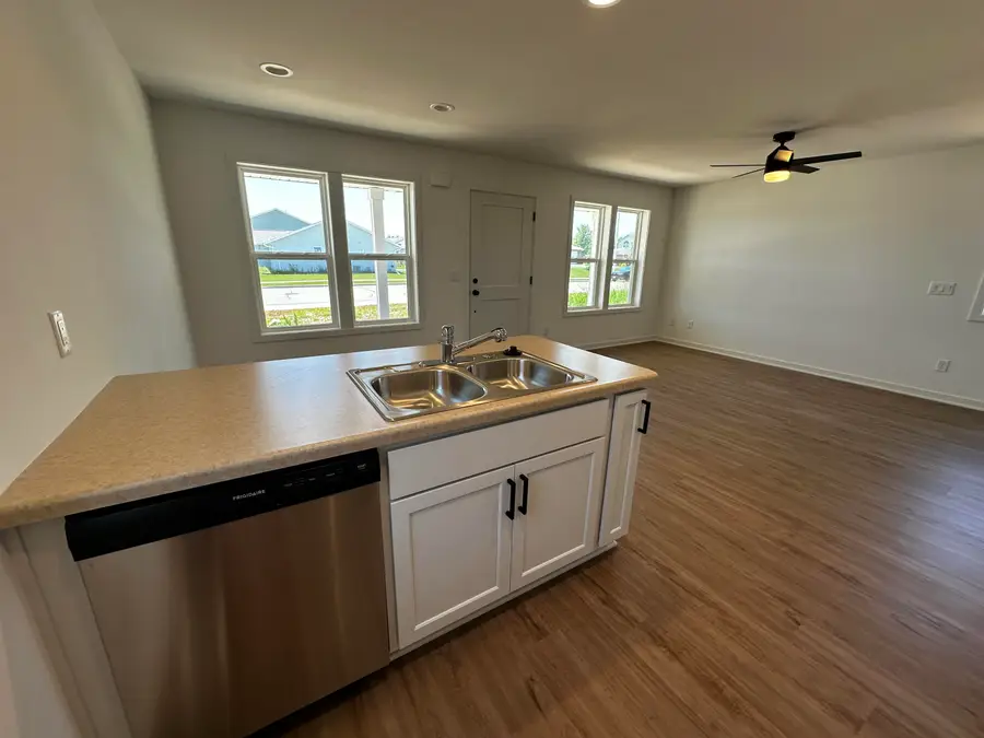 1070 Happy Ln, Sheboygan Falls, WI 53085 - #3