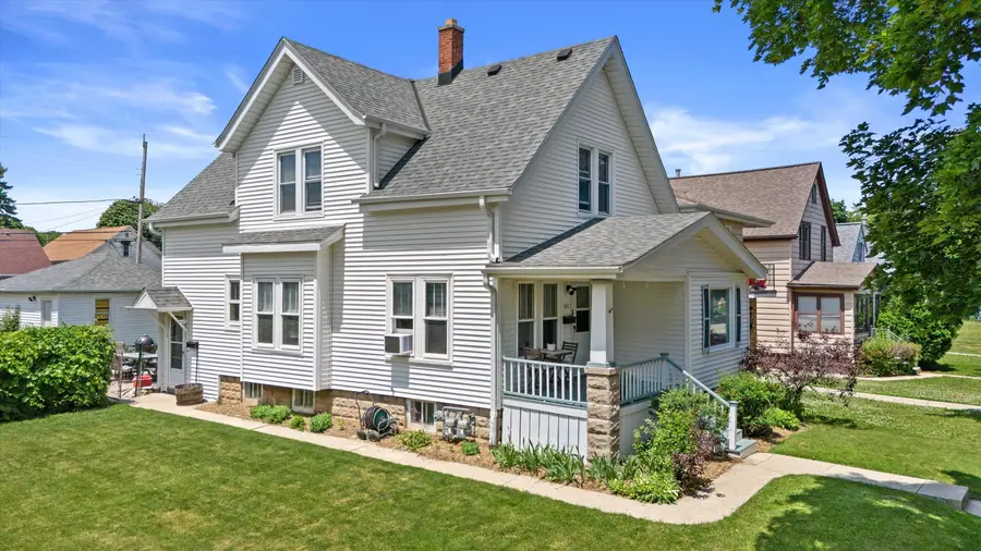 447 S 72nd St, Milwaukee, WI 53214 - #3