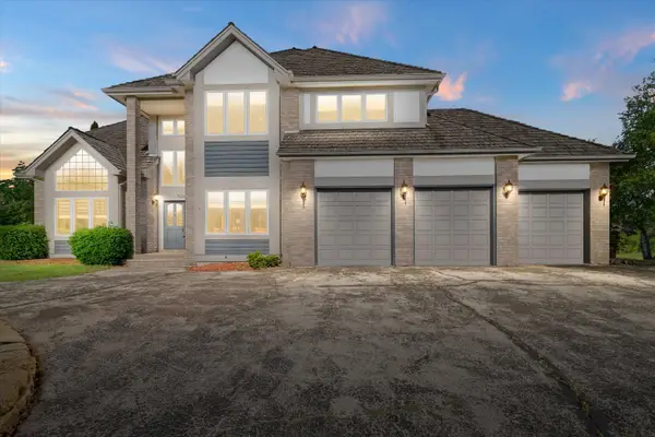 5342 Piper Ln, Mount Pleasant, WI 53403