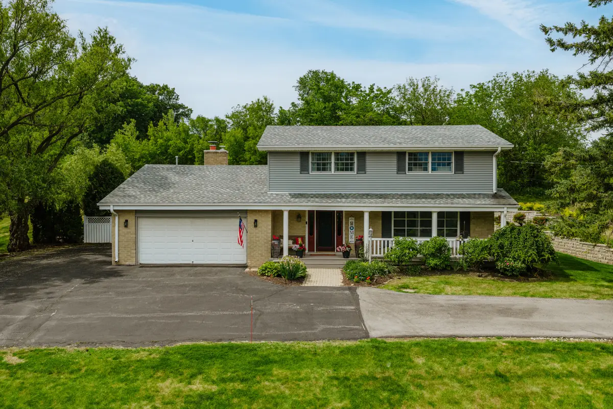 N10W28431 Northview Rd, Delafield, WI 53188 - #1