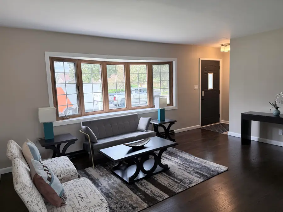 7713 W Verona Ct, Milwaukee, WI 53219 - #3