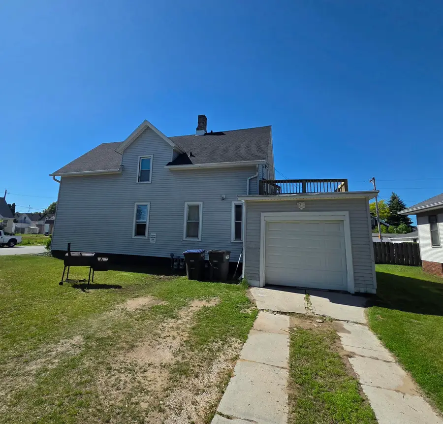 2006 S 11th St, Sheboygan, WI 53081 - #2