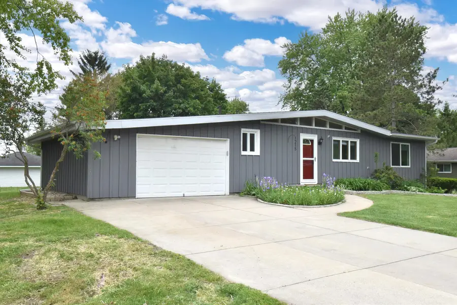 1215 W Kay St, Whitewater, WI 53190 - #2