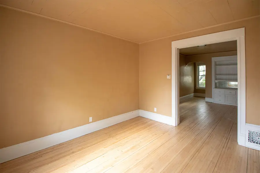 1238 N 34th St, Milwaukee, WI 53208 - #3