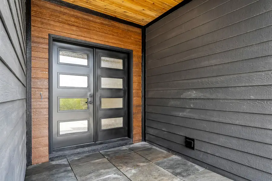 W5303 Briarwood Rd, Sugar Creek, WI 53121 - #2