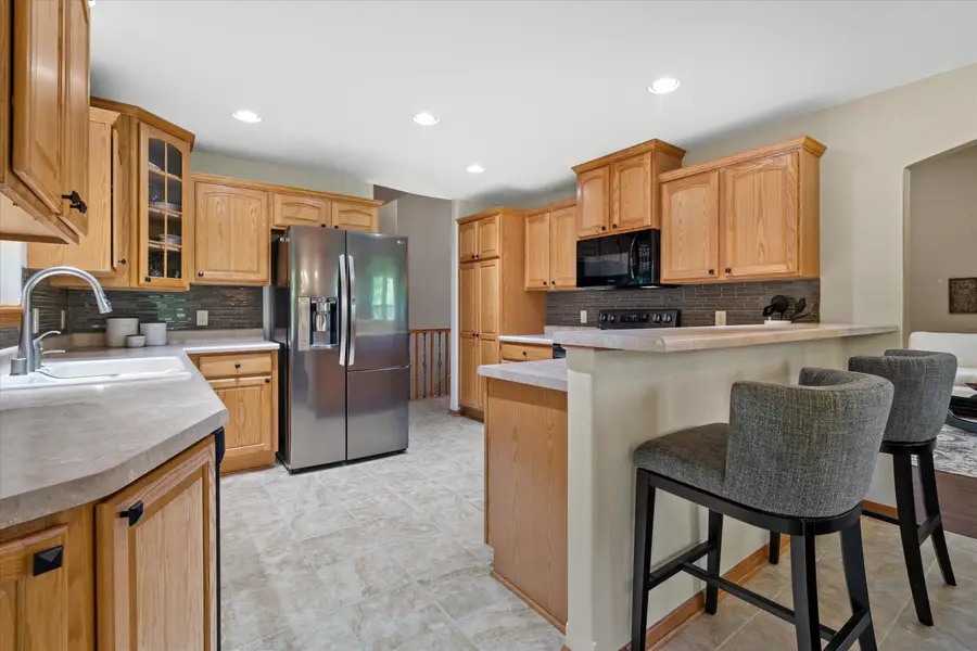 6797 Jamestown Dr, West Bend, WI 53090 - #3