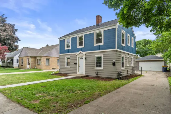 2126 S 80th St, West Allis, WI 53219