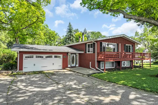 5107 South Shore Dr, Delavan, WI 53115
