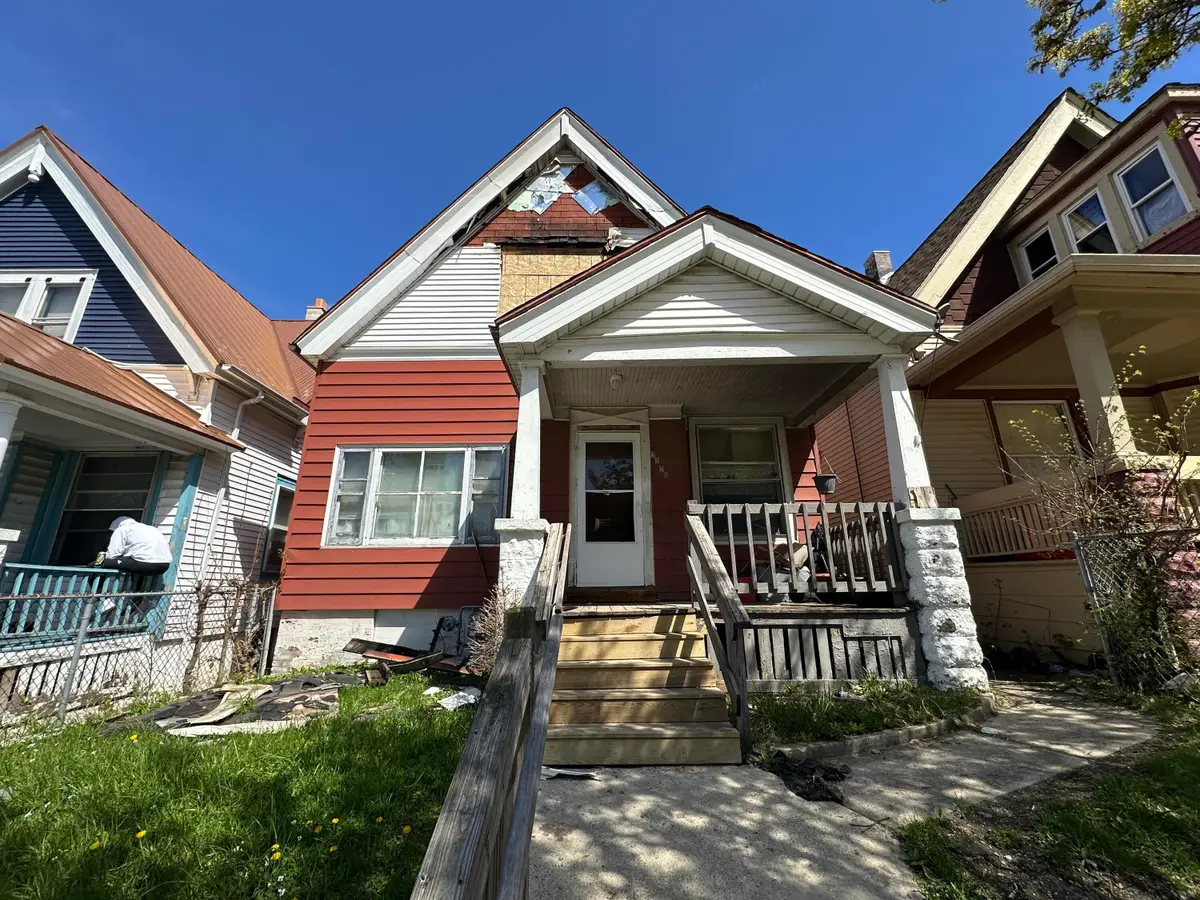 3320 N 3rd St, Milwaukee, WI 53212 - #1