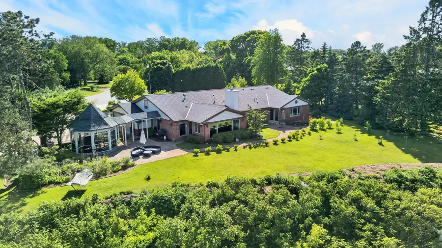 620 Oak Tree Rd, Sheboygan, WI 53083 - #2