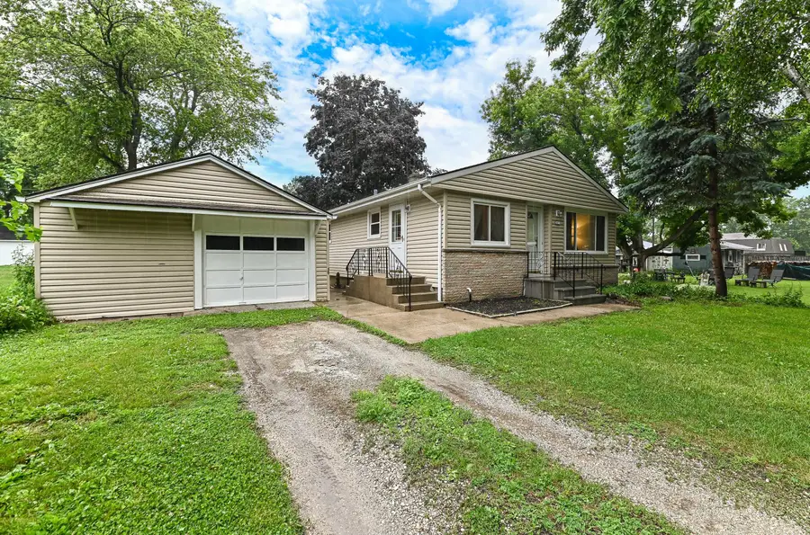 3430 Roberts St, Caledonia, WI 53126 - #2