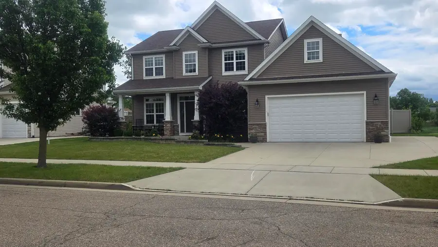 1433 Isabel Ln, Burlington, WI 53105 - #2