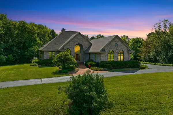 W291S5279 Ridgefield Rd, Genesee, WI 53189