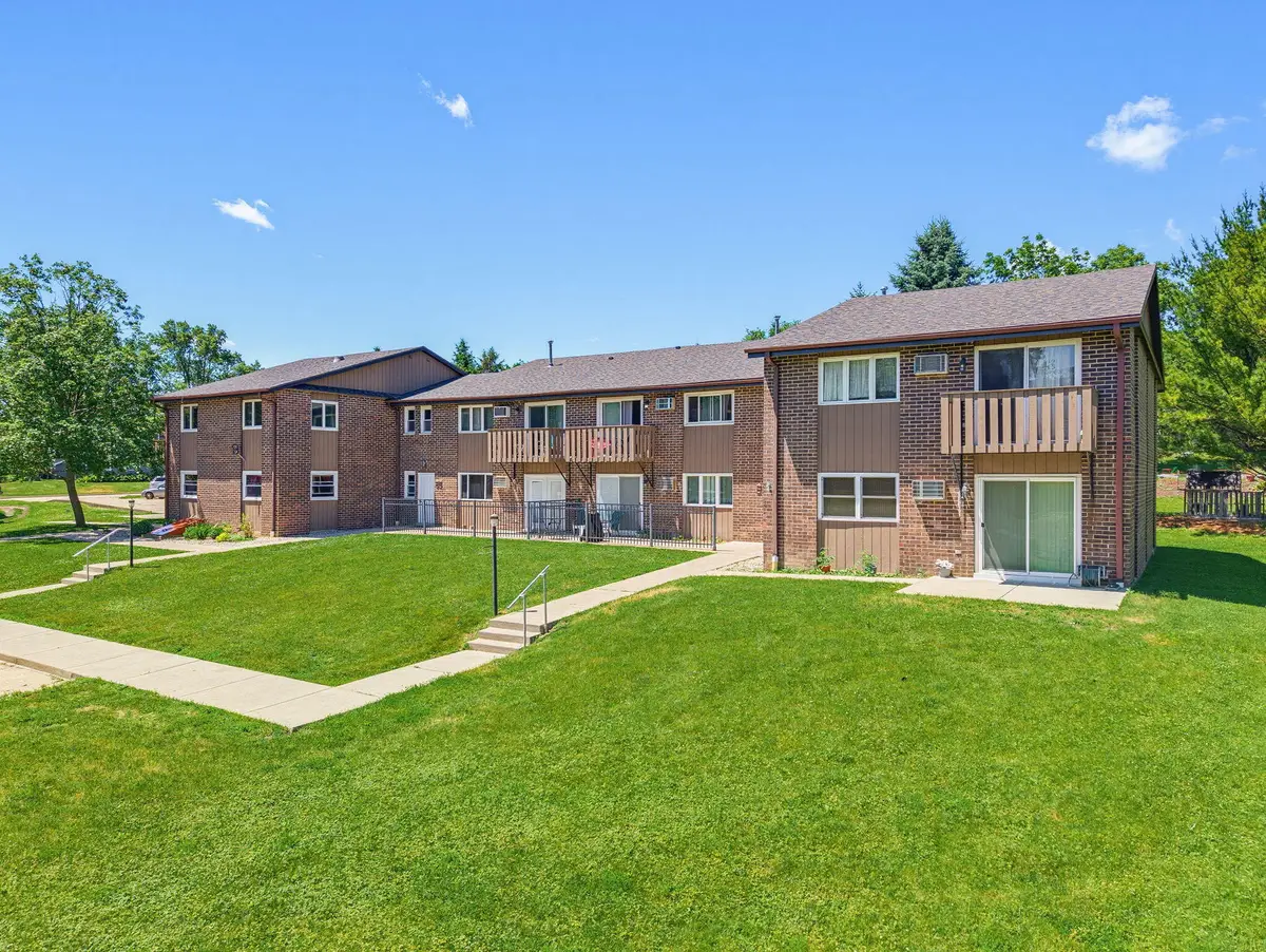 420 Racine St, Waterford, WI 53185 - #1
