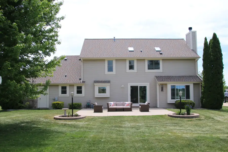 S95W12970 Walter Hagen Dr, Muskego, WI 53150 - #3