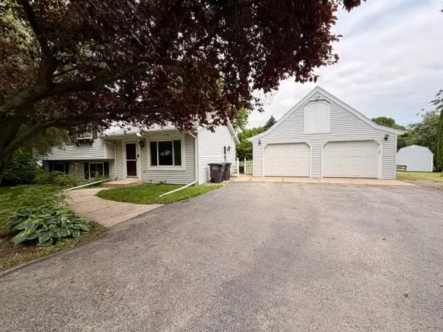 W5182 Jason Rd, Lauderdale Lakes, WI 53121 - #2