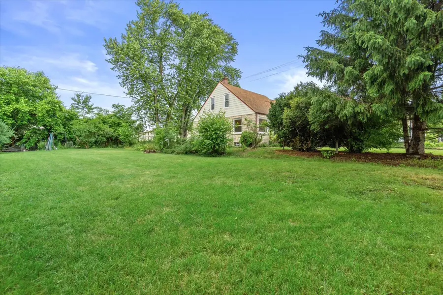 337 N 110th St, Wauwatosa, WI 53226 - #2