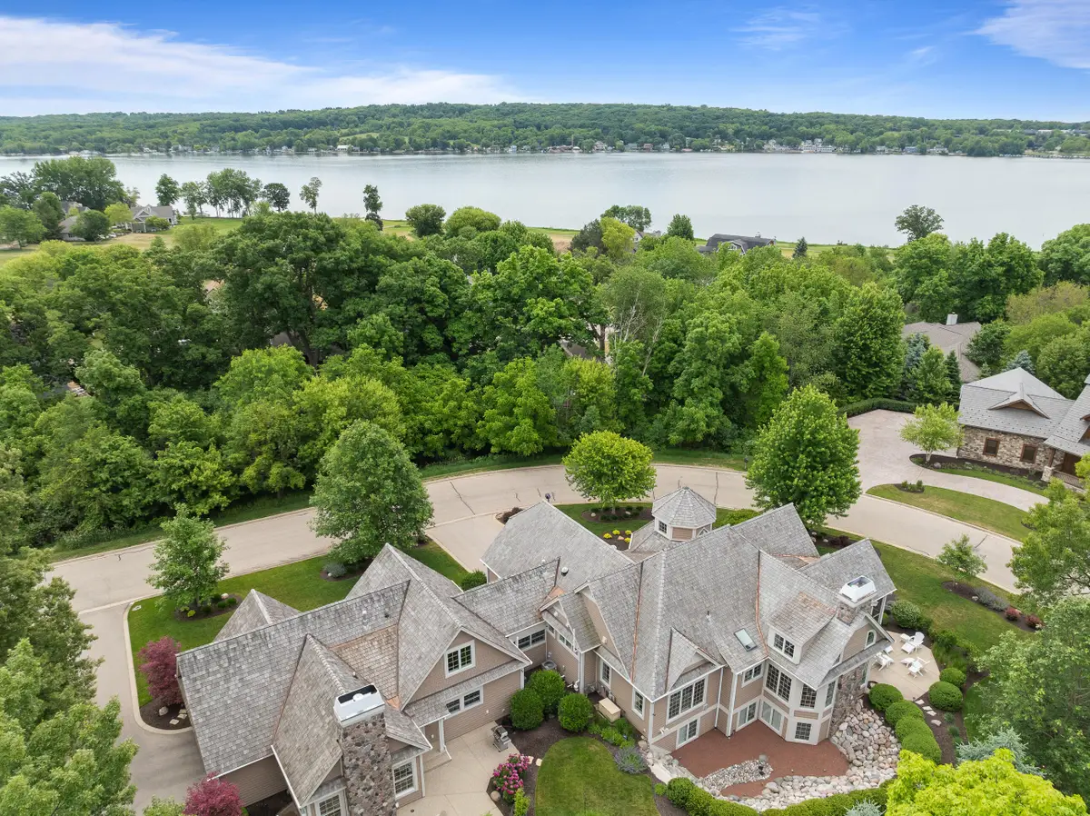 1180 Savannah Ct, Geneva, WI 53147 - #1