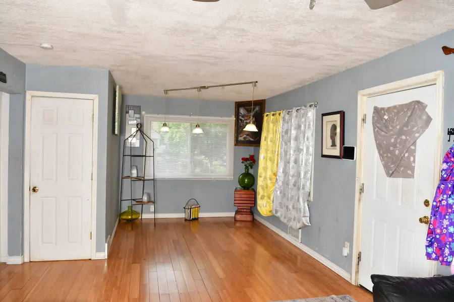 Address Withheld By Seller, Milwaukee, WI 53218 - #3