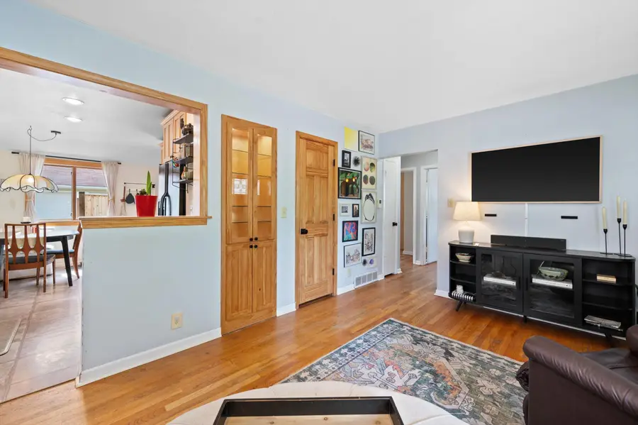 107 N 92nd St, Milwaukee, WI 53226 - #3