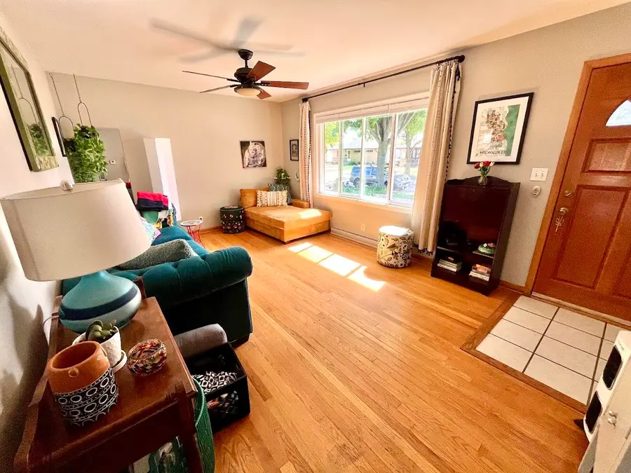 4172 S 52nd St, Milwaukee, WI 53220 - #3