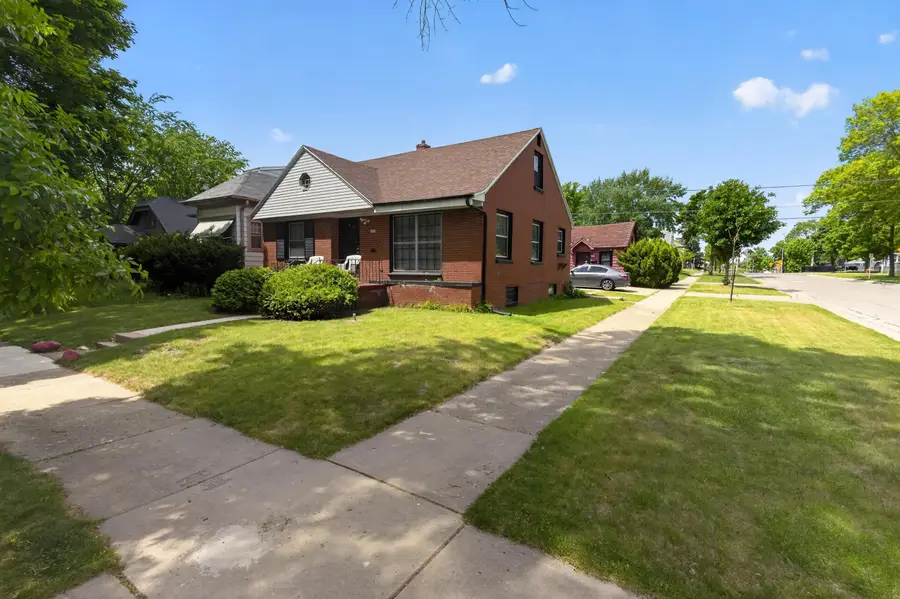2913 W Glendale Ave, Milwaukee, WI 53209 - #2