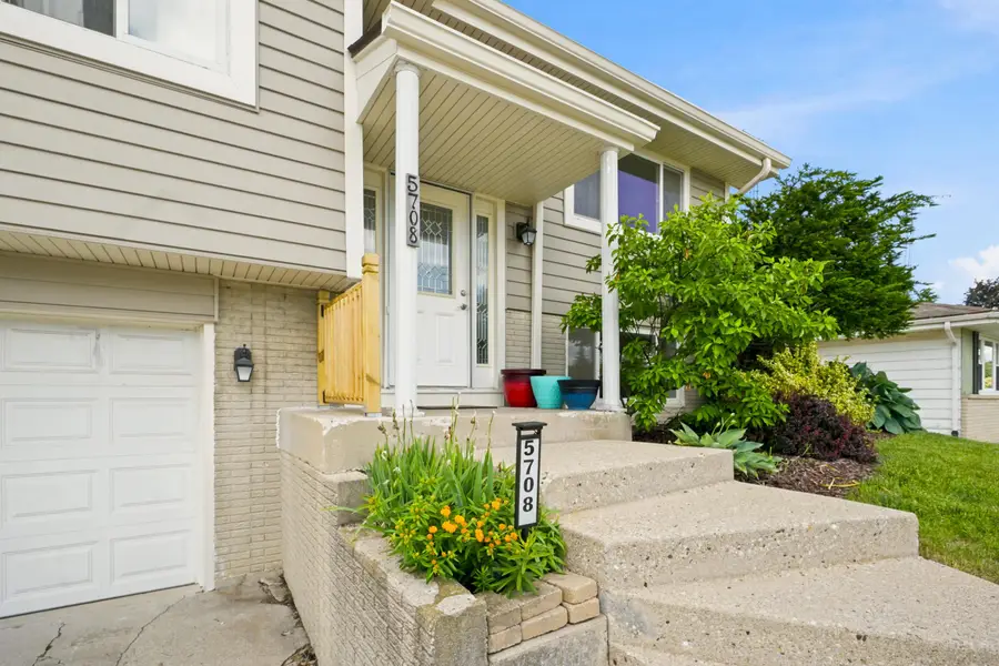 5708 54th Ave, Kenosha, WI 53144 - #2