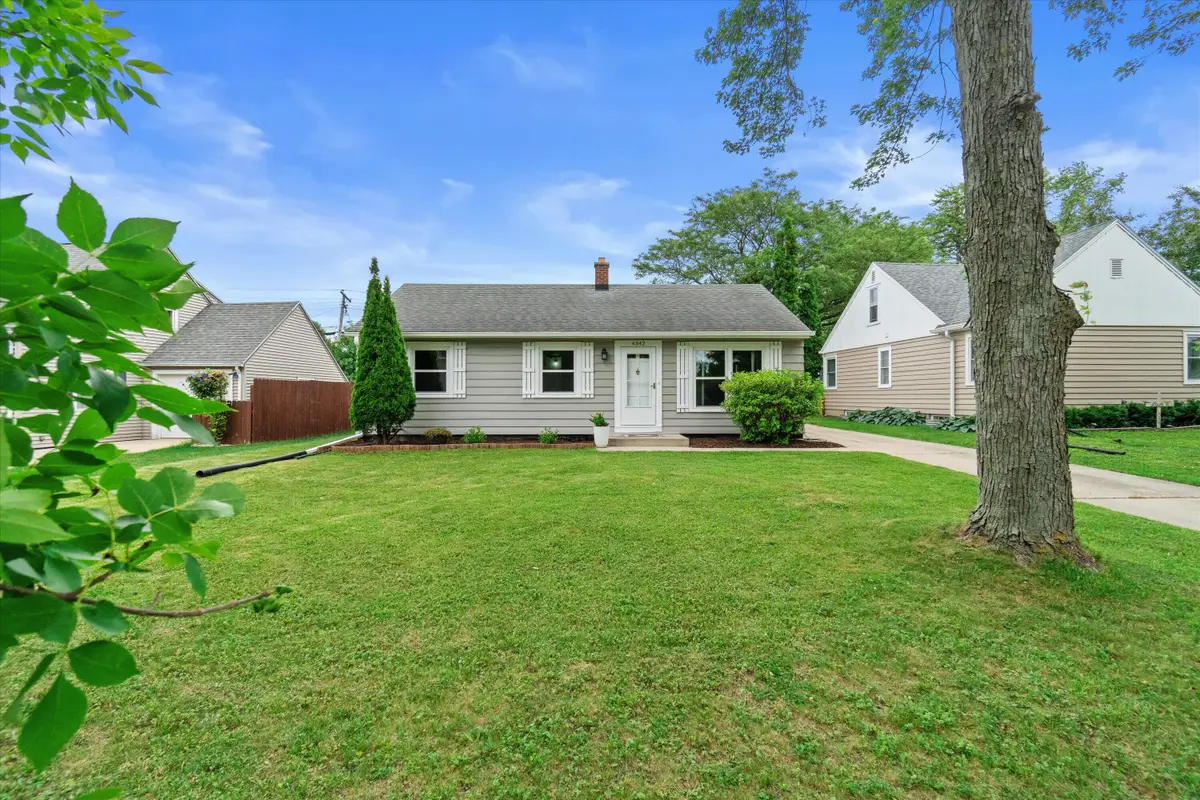 4342 Glenway St, Wauwatosa, WI 53222 - #1