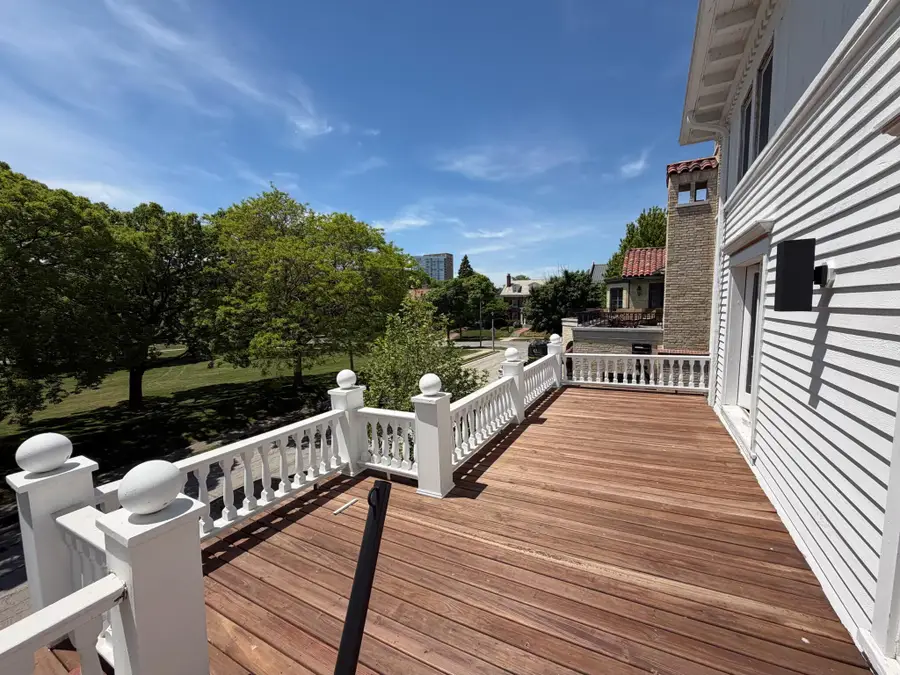 2328 E Back Bay St, Milwaukee, WI 53202 - #3