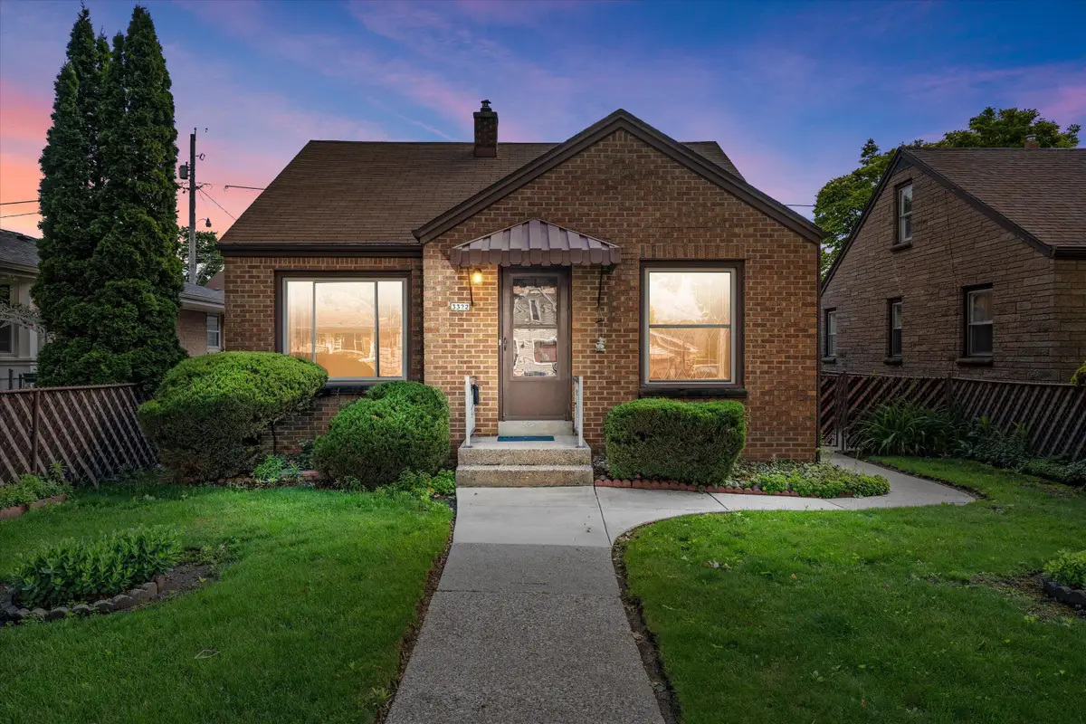 3322 S Dayfield Ave, Milwaukee, WI 53207 - #1