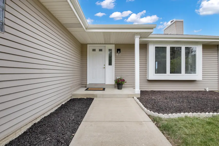 3800 E Elm Rd, Oak Creek, WI 53154 - #2