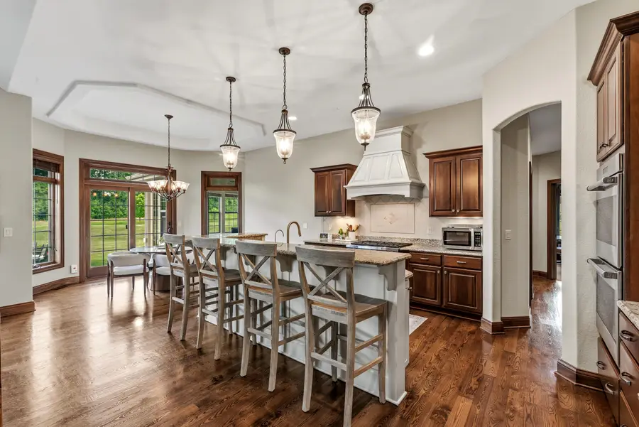12575 N Hawks Glen Ct, Mequon, WI 53097 - #3