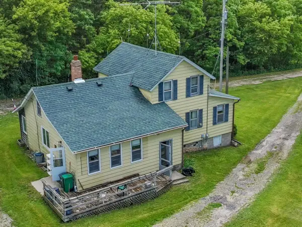 6304 Sheridan Springs Rd, Lyons, WI 53105