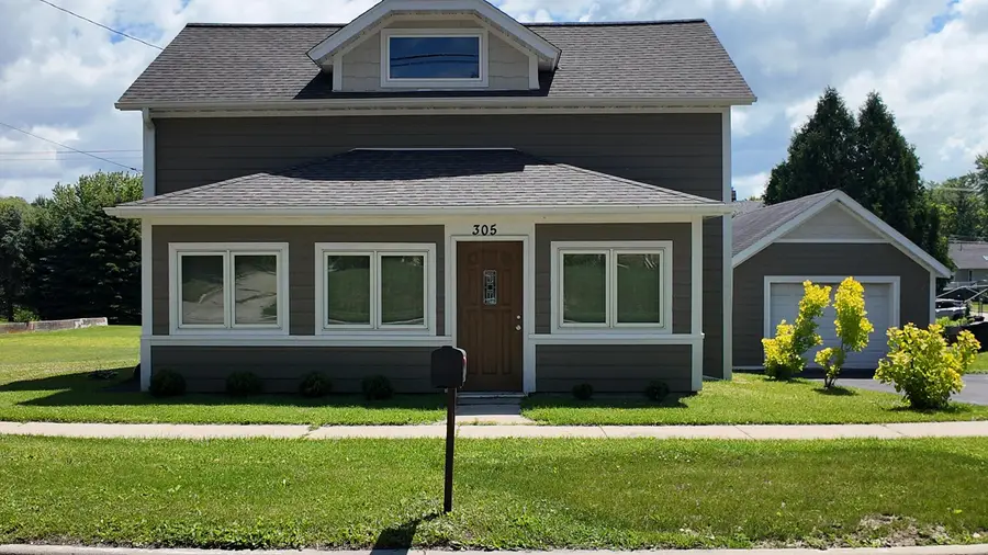 305 N Milwaukee St, Theresa, WI 53091 - #3