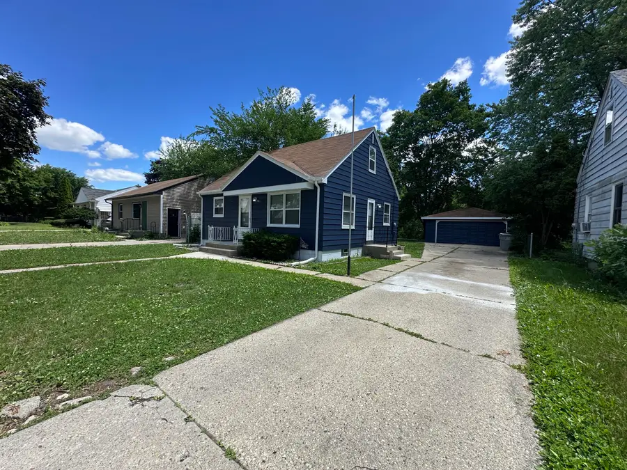 4940 N 64th St, Milwaukee, WI 53218 - #2