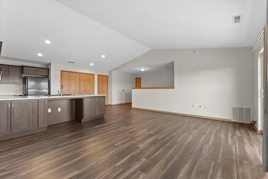 6746 100th Pl, Pleasant Prairie, WI 53158 - #3